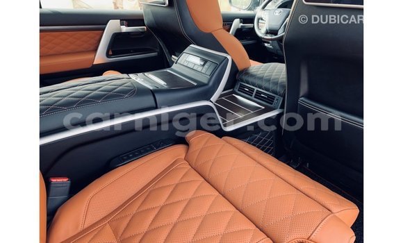 Buy Import Toyota Land Cruiser Black Truck in Import - Dubai in Agadez Buy Import Toyota Land Cruiser Black Truck in Import - Dubai in Agadez