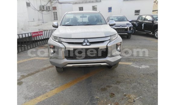Buy Import Mitsubishi L200 Other Car in Import - Dubai in Agadez Buy Import Mitsubishi L200 Other Car in Import - Dubai in Agadez