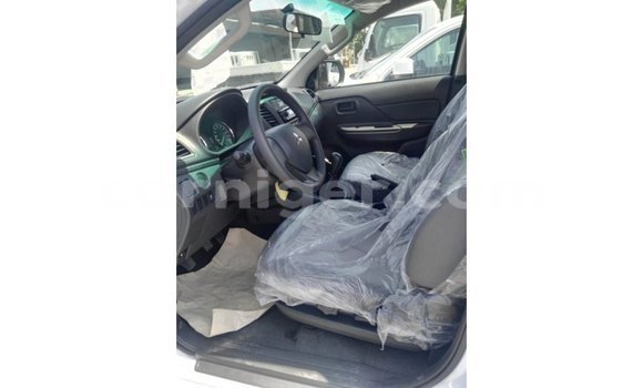Buy Import Mitsubishi L200 Other Car in Import - Dubai in Agadez Buy Import Mitsubishi L200 Other Car in Import - Dubai in Agadez