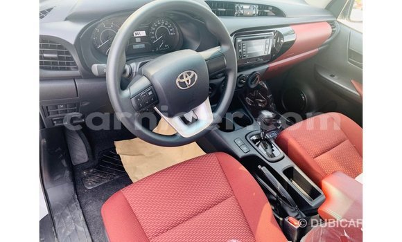 Buy Import Toyota Hilux White Car in Import - Dubai in Agadez Buy Import Toyota Hilux White Car in Import - Dubai in Agadez