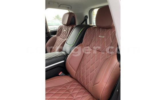 Buy Import Toyota Land Cruiser Black Truck in Import - Dubai in Agadez Buy Import Toyota Land Cruiser Black Truck in Import - Dubai in Agadez