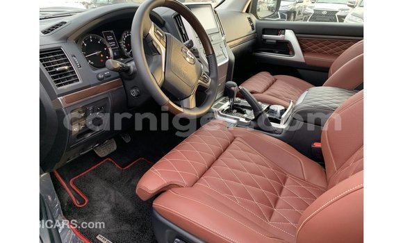 Buy Import Toyota Land Cruiser Black Truck in Import - Dubai in Agadez Buy Import Toyota Land Cruiser Black Truck in Import - Dubai in Agadez