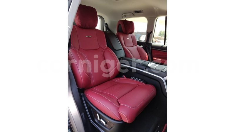 Big with watermark toyota land cruiser agadez import dubai 5392