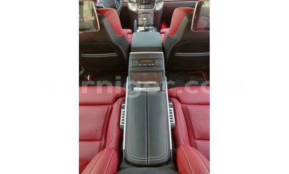 Buy Import Toyota Land Cruiser Red Truck in Import - Dubai in Agadez Buy Import Toyota Land Cruiser Red Truck in Import - Dubai in Agadez