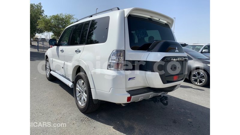 Big with watermark mitsubishi pajero agadez import dubai 5401