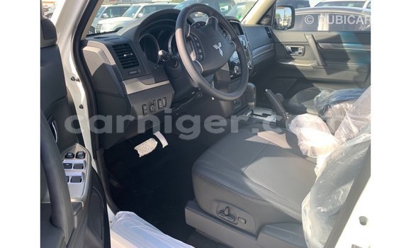 Buy Import Mitsubishi Pajero White Car in Import - Dubai in Agadez Buy Import Mitsubishi Pajero White Car in Import - Dubai in Agadez