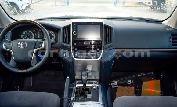 Buy Import Toyota Land Cruiser Other Truck in Import - Dubai in Agadez Buy Import Toyota Land Cruiser Other Truck in Import - Dubai in Agadez