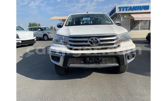 Buy Import Toyota Hilux White Car in Import - Dubai in Agadez Buy Import Toyota Hilux White Car in Import - Dubai in Agadez