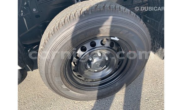 Buy Import Toyota Hilux White Car in Import - Dubai in Agadez Buy Import Toyota Hilux White Car in Import - Dubai in Agadez