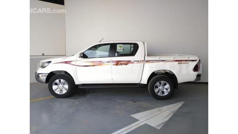 Big with watermark toyota hilux agadez import dubai 5407