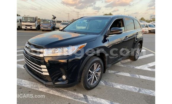 Acheter Import Voiture Toyota Highlander Noir à Import - Dubai, Agadez Acheter Import Voiture Toyota Highlander Noir à Import - Dubai, Agadez