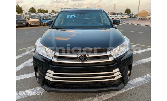 Acheter Import Voiture Toyota Highlander Noir à Import - Dubai, Agadez Acheter Import Voiture Toyota Highlander Noir à Import - Dubai, Agadez