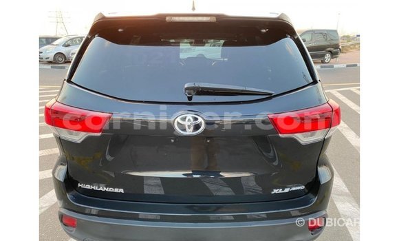 Acheter Import Voiture Toyota Highlander Noir à Import - Dubai, Agadez Acheter Import Voiture Toyota Highlander Noir à Import - Dubai, Agadez