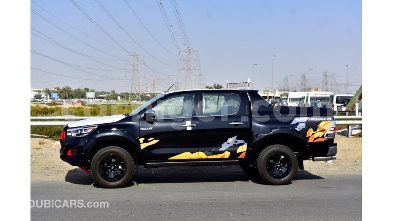 Big with watermark toyota hilux agadez import dubai 5415