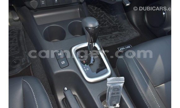 Sayi Imported Toyota Hilux Black Mota in Import - Dubai a Agadez Sayi Imported Toyota Hilux Black Mota in Import - Dubai a Agadez