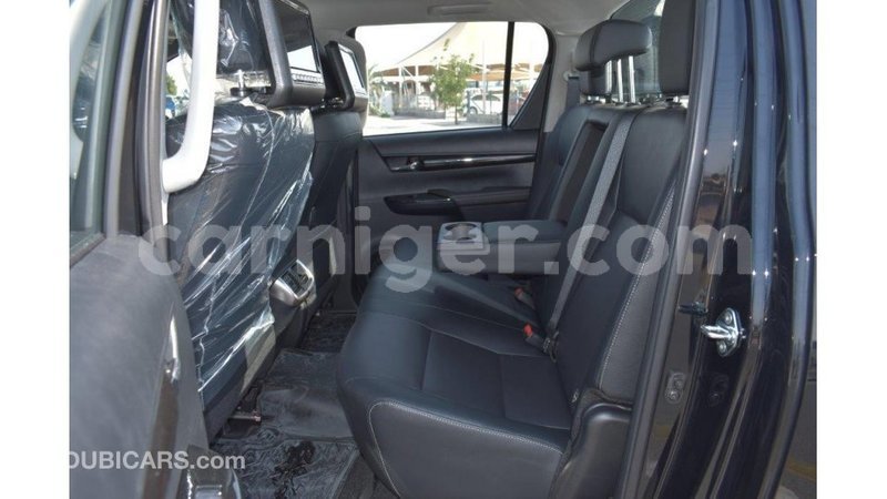 Big with watermark toyota hilux agadez import dubai 5415