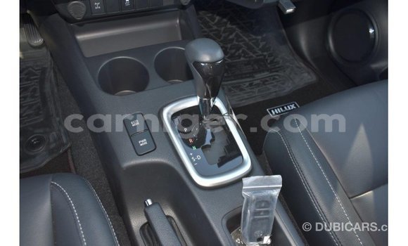 Sayi Imported Toyota Hilux Black Mota in Import - Dubai a Agadez Sayi Imported Toyota Hilux Black Mota in Import - Dubai a Agadez
