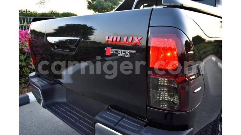 Big with watermark toyota hilux agadez import dubai 5417