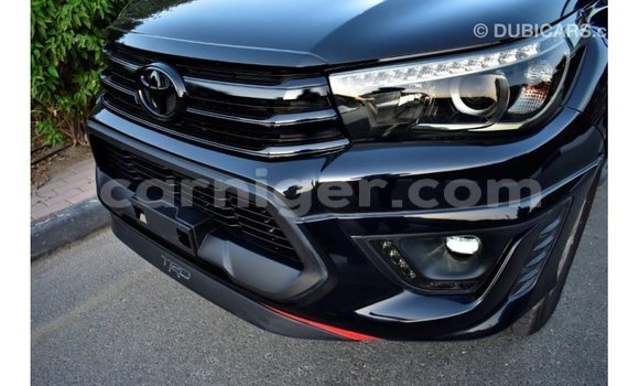 Sayi Imported Toyota Hilux Black Mota in Import - Dubai a Agadez Sayi Imported Toyota Hilux Black Mota in Import - Dubai a Agadez