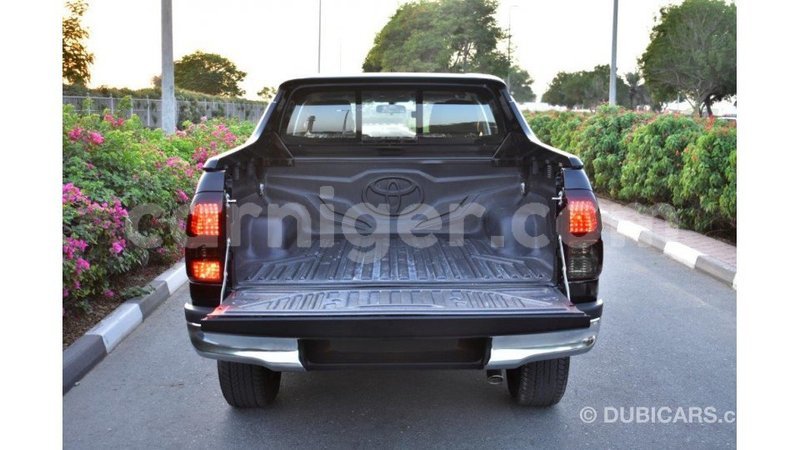 Big with watermark toyota hilux agadez import dubai 5417