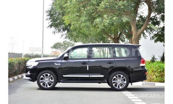 Sayi Imported Toyota Land Cruiser Black Babbar mota in Import - Dubai a Agadez Sayi Imported Toyota Land Cruiser Black Babbar mota in Import - Dubai a Agadez
