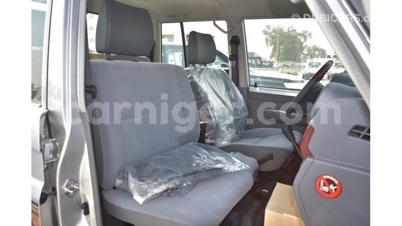 Big with watermark toyota land cruiser agadez import dubai 5420