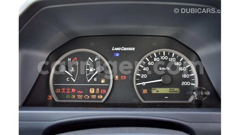 Big with watermark toyota land cruiser agadez import dubai 5420