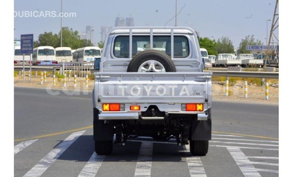Sayi Imported Toyota Land Cruiser Other Babbar mota in Import - Dubai a Agadez Sayi Imported Toyota Land Cruiser Other Babbar mota in Import - Dubai a Agadez