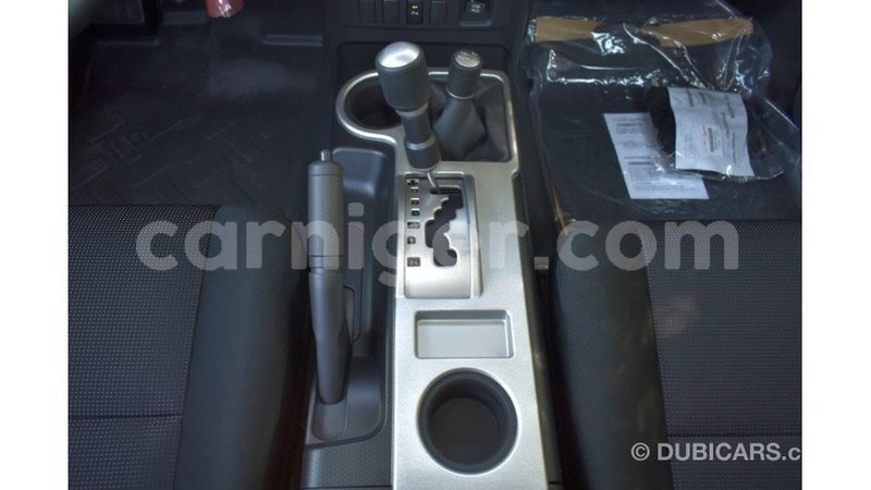 Big with watermark toyota fj cruiser agadez import dubai 5421