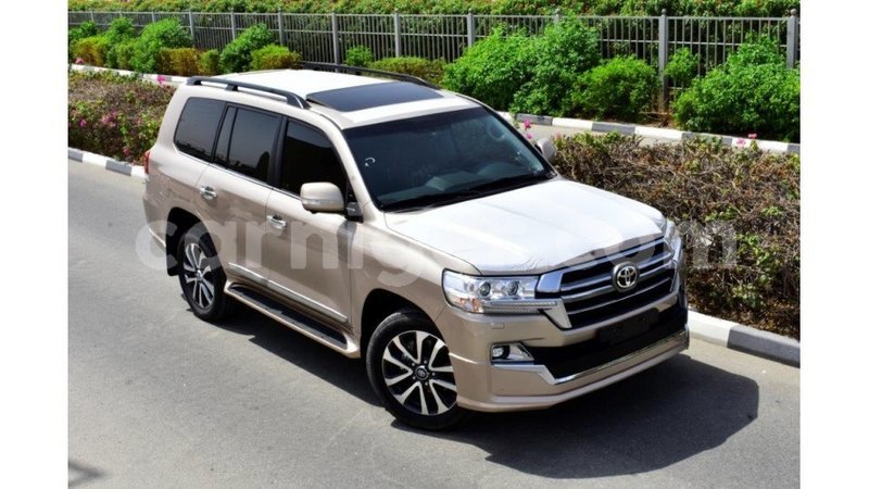 Big with watermark toyota land cruiser agadez import dubai 5422