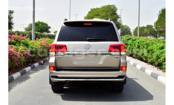 Sayi Imported Toyota Land Cruiser Other Babbar mota in Import - Dubai a Agadez Sayi Imported Toyota Land Cruiser Other Babbar mota in Import - Dubai a Agadez