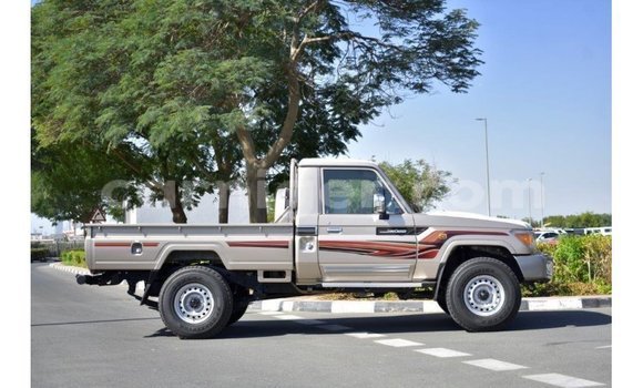 Sayi Imported Toyota Land Cruiser Other Babbar mota in Import - Dubai a Agadez Sayi Imported Toyota Land Cruiser Other Babbar mota in Import - Dubai a Agadez