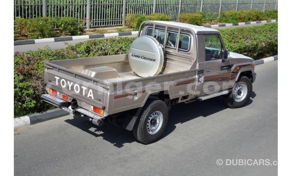 Sayi Imported Toyota Land Cruiser Other Babbar mota in Import - Dubai a Agadez Sayi Imported Toyota Land Cruiser Other Babbar mota in Import - Dubai a Agadez