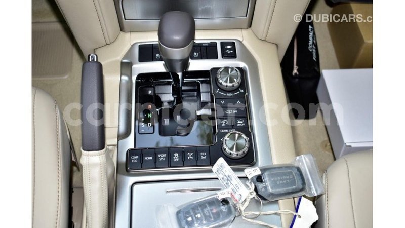 Big with watermark toyota land cruiser agadez import dubai 5426