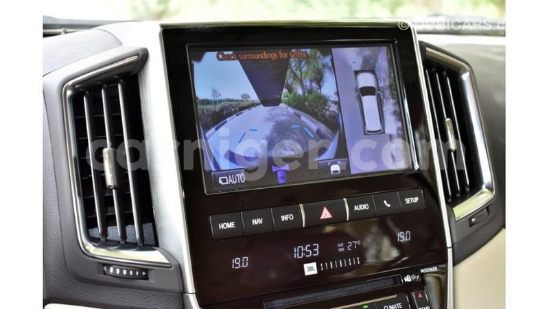 Big with watermark toyota land cruiser agadez import dubai 5426