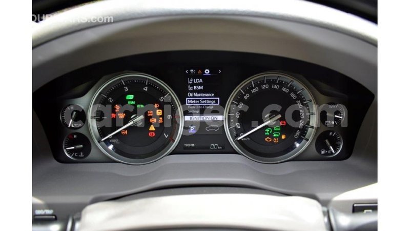 Big with watermark toyota land cruiser agadez import dubai 5426