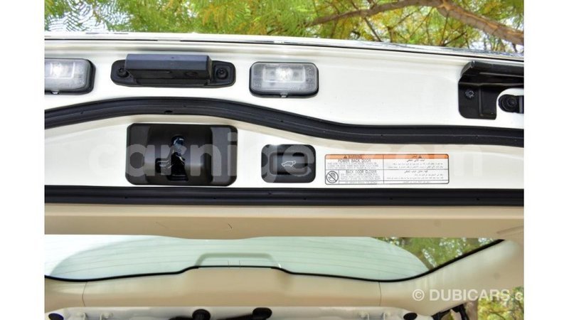 Big with watermark toyota land cruiser agadez import dubai 5426