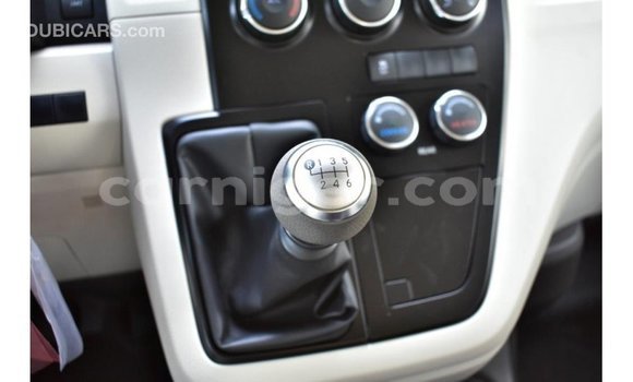 Sayi Imported Toyota Hiace White Mota in Import - Dubai a Agadez Sayi Imported Toyota Hiace White Mota in Import - Dubai a Agadez