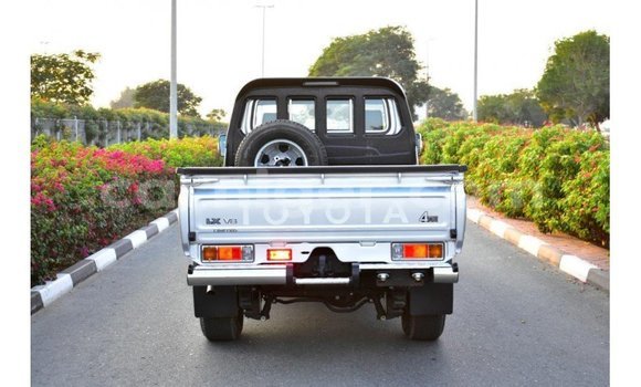 Sayi Imported Toyota Land Cruiser Other Babbar mota in Import - Dubai a Agadez Sayi Imported Toyota Land Cruiser Other Babbar mota in Import - Dubai a Agadez