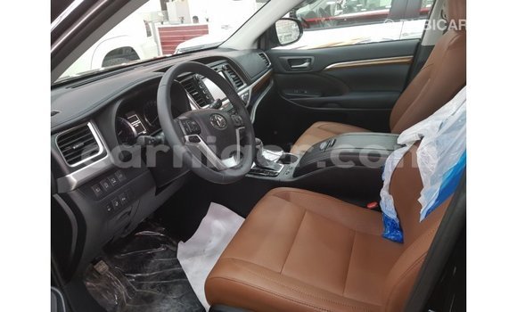 Sayi Imported Toyota Highlander Black Mota in Import - Dubai a Agadez Sayi Imported Toyota Highlander Black Mota in Import - Dubai a Agadez