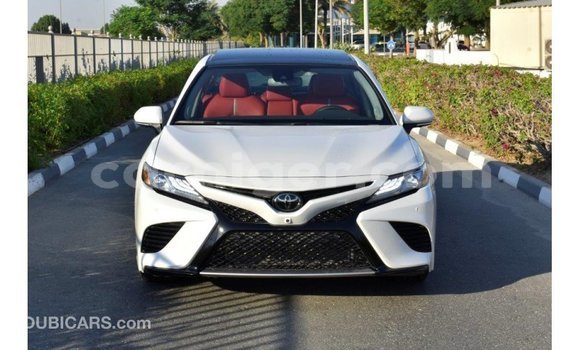 Sayi Imported Toyota Camry White Mota in Import - Dubai a Agadez Sayi Imported Toyota Camry White Mota in Import - Dubai a Agadez