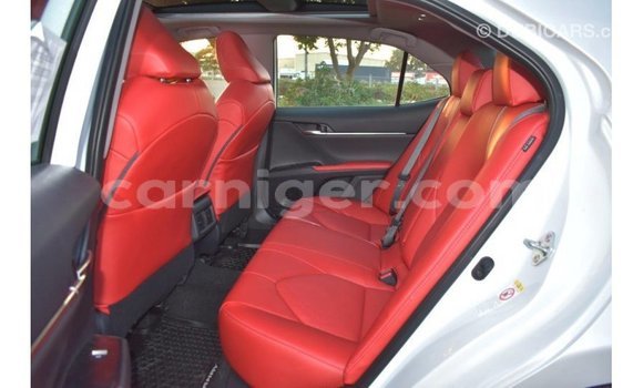 Sayi Imported Toyota Camry White Mota in Import - Dubai a Agadez Sayi Imported Toyota Camry White Mota in Import - Dubai a Agadez
