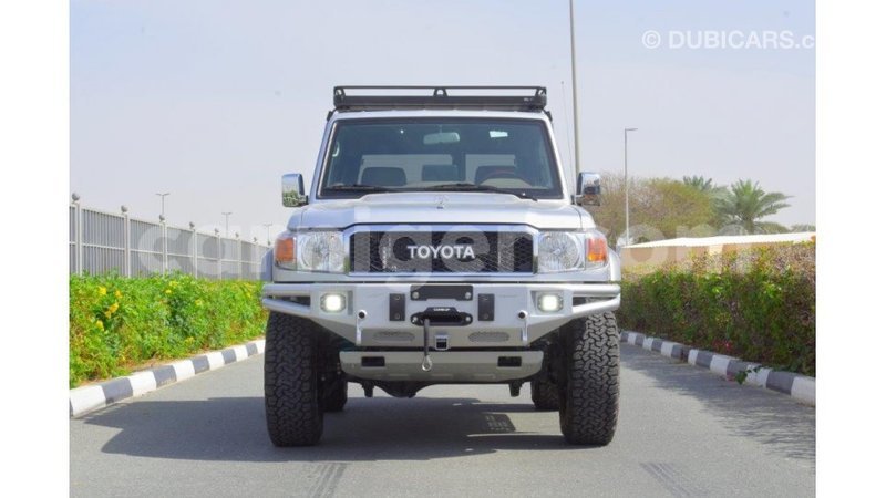 Big with watermark toyota land cruiser agadez import dubai 5433