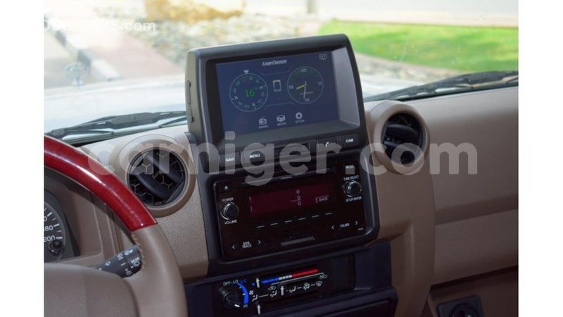 Big with watermark toyota land cruiser agadez import dubai 5433