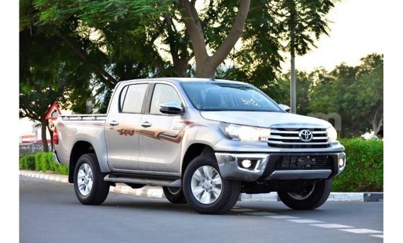 Sayi Imported Toyota Hilux Other Mota in Import - Dubai a Agadez Sayi Imported Toyota Hilux Other Mota in Import - Dubai a Agadez