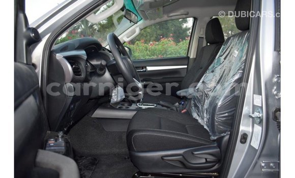 Sayi Imported Toyota Hilux Other Mota in Import - Dubai a Agadez Sayi Imported Toyota Hilux Other Mota in Import - Dubai a Agadez
