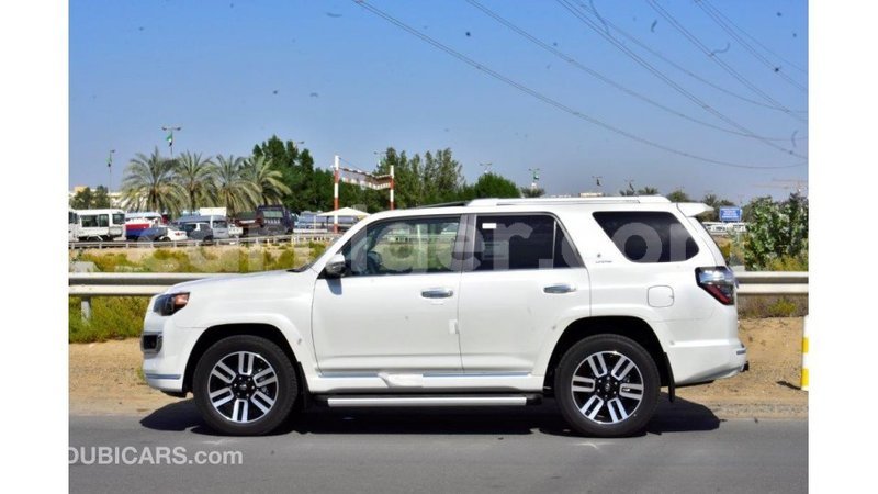 Big with watermark toyota ade agadez import dubai 5435