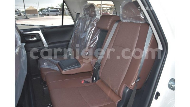 Big with watermark toyota ade agadez import dubai 5435