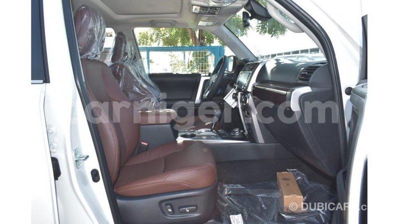 Big with watermark toyota ade agadez import dubai 5435