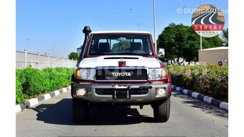 Big with watermark toyota land cruiser agadez import dubai 5438